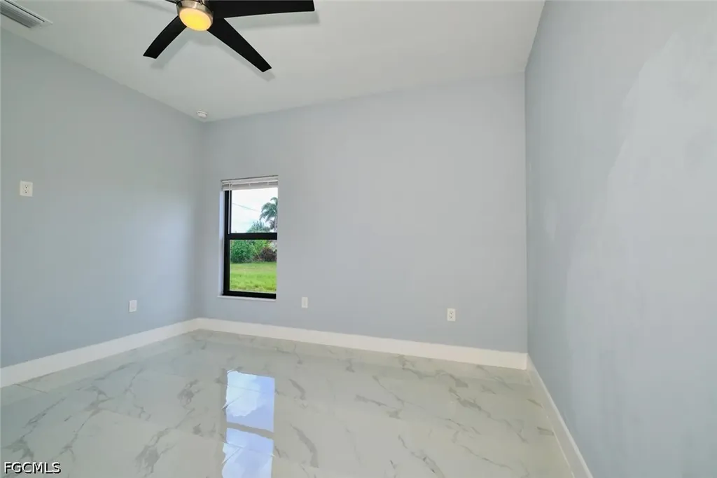 1918 SW 1st Street Cape Coral FL 33991