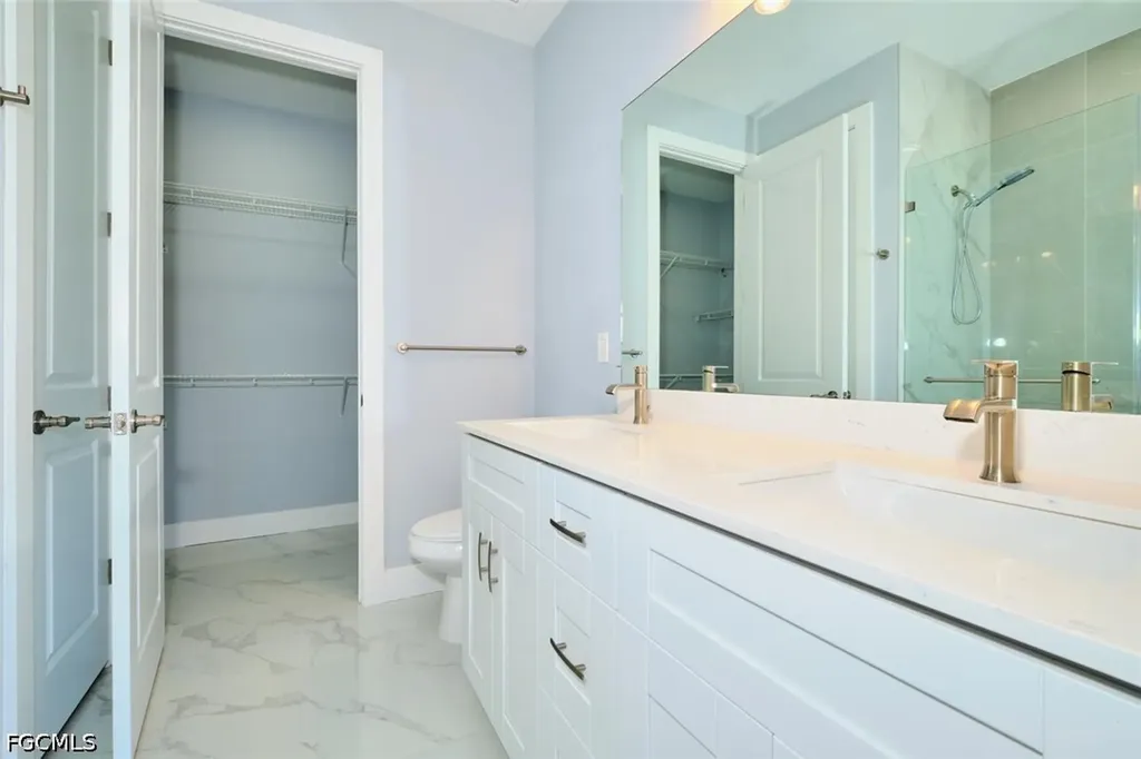 1918 SW 1st Street Cape Coral FL 33991