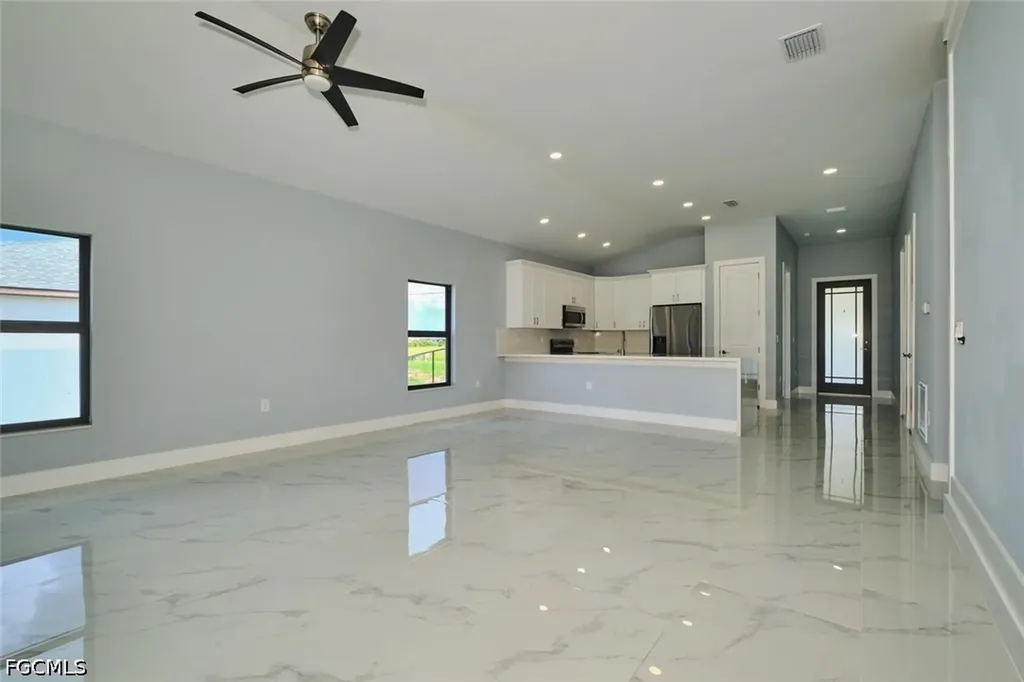 1918 SW 1st Street Cape Coral FL 33991