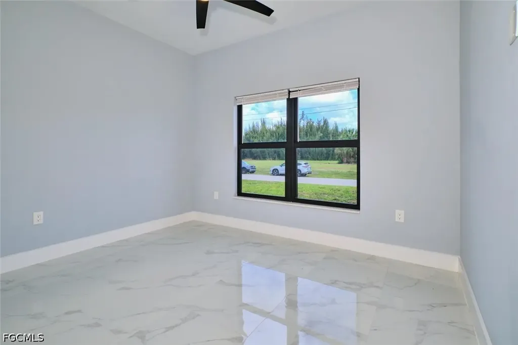 1918 SW 1st Street Cape Coral FL 33991