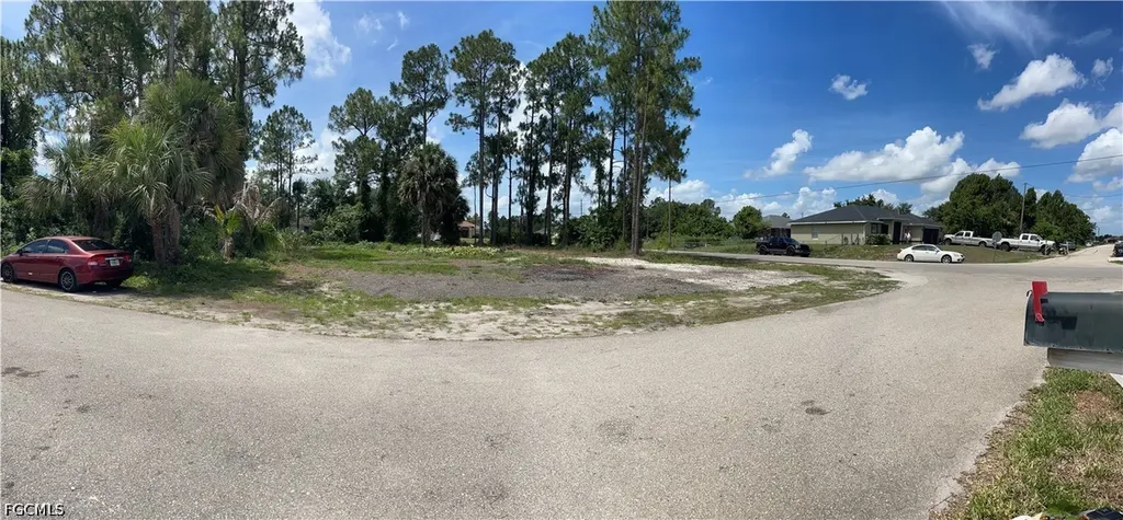3011 33rd Street SW Lehigh Acres FL 33976