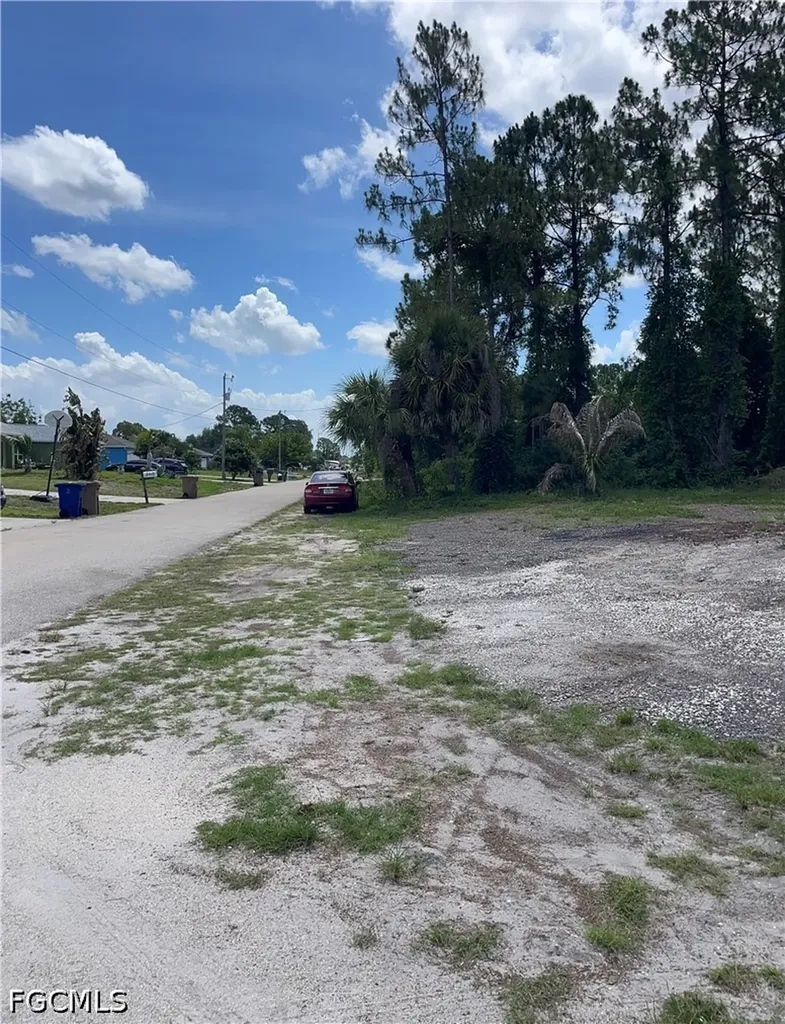 3011 33rd Street SW Lehigh Acres FL 33976