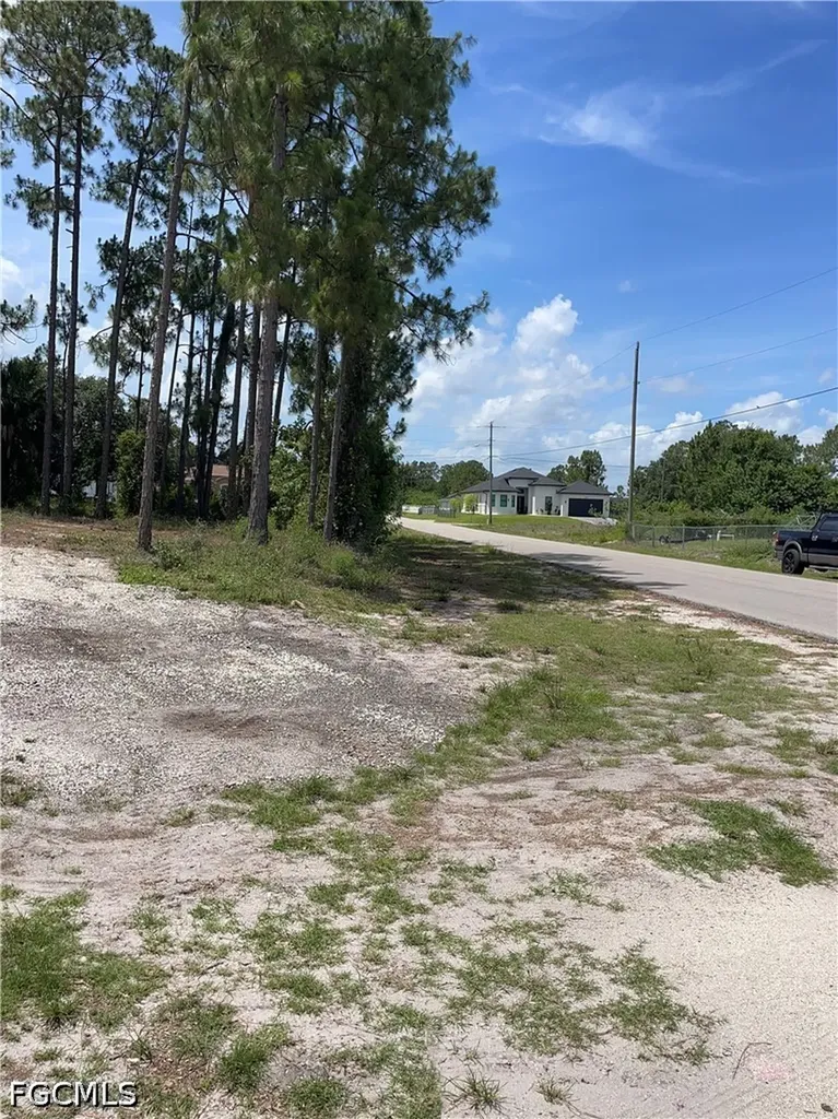 3011 33rd Street SW Lehigh Acres FL 33976