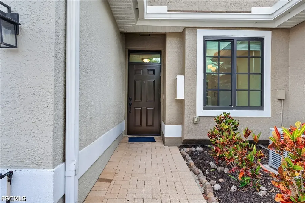 7745 Woodbrook Circle Naples FL 34104