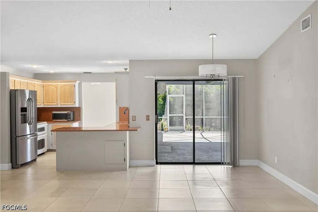 836 SW 18th Street Cape Coral FL 33991