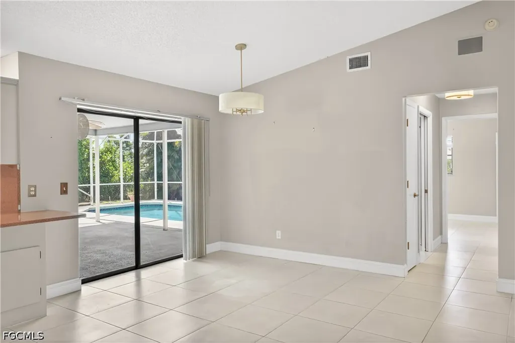 836 SW 18th Street Cape Coral FL 33991