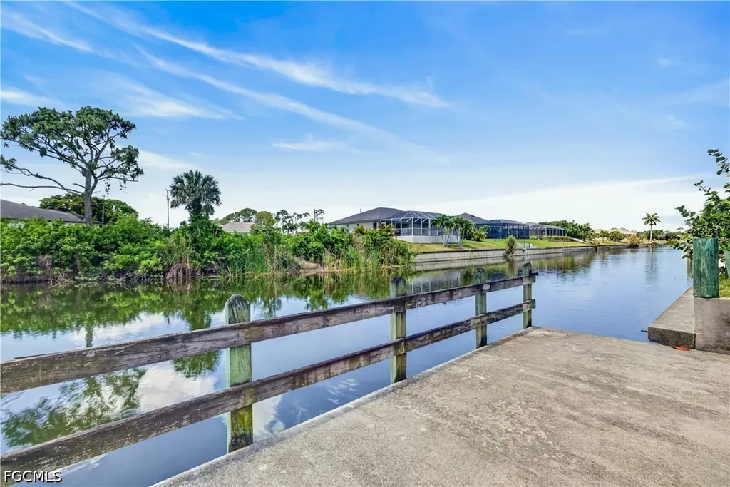 836 SW 18th Street Cape Coral FL 33991