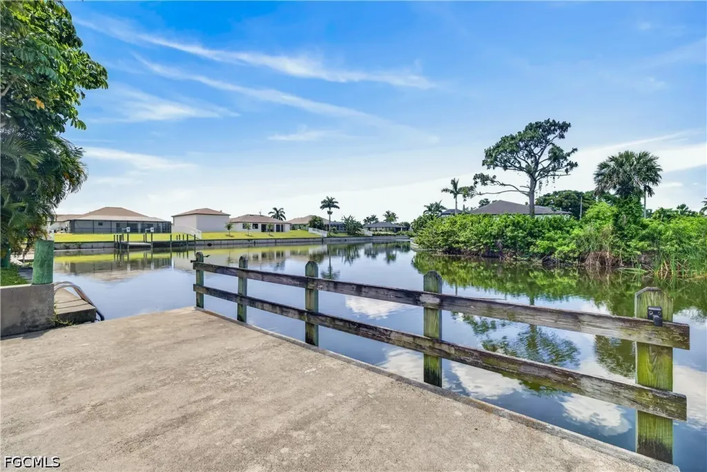 836 SW 18th Street Cape Coral FL 33991