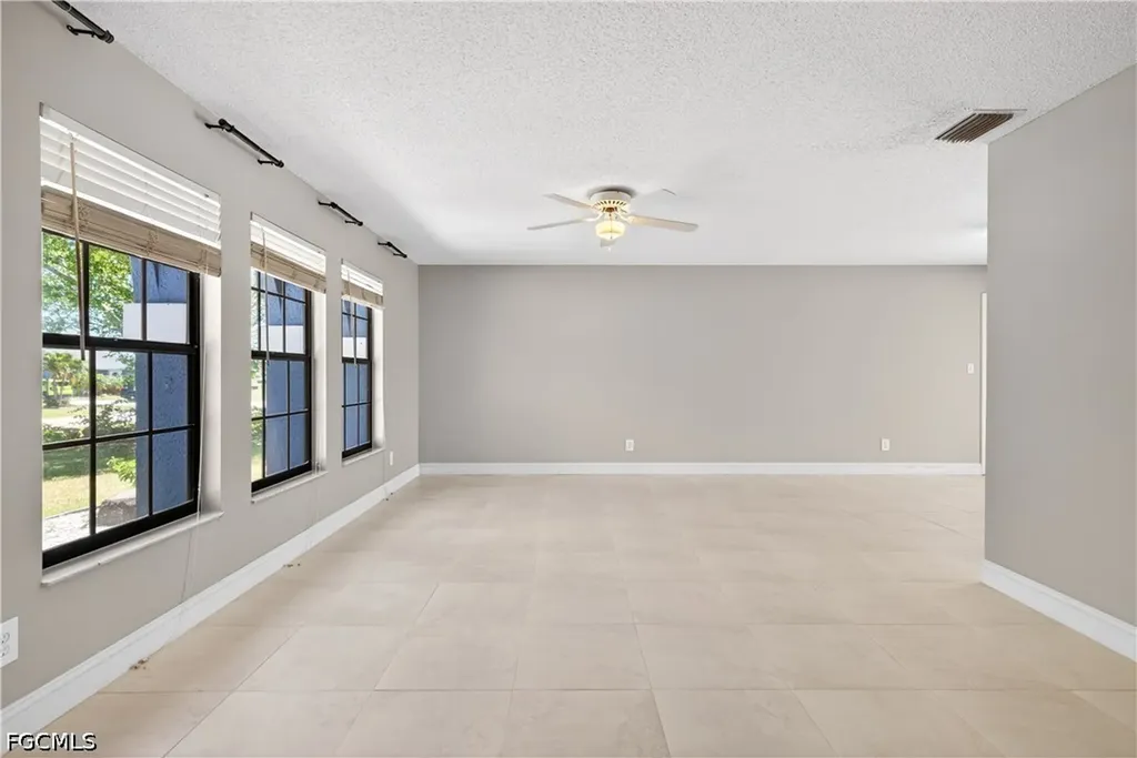 836 SW 18th Street Cape Coral FL 33991