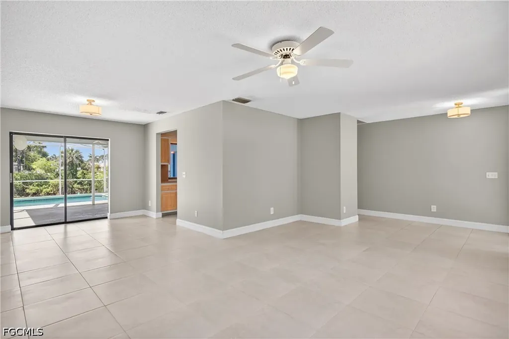836 SW 18th Street Cape Coral FL 33991