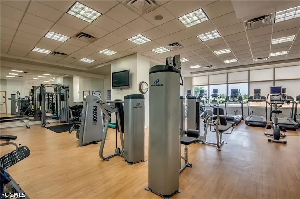 2090 W First Street Fort Myers FL 33901