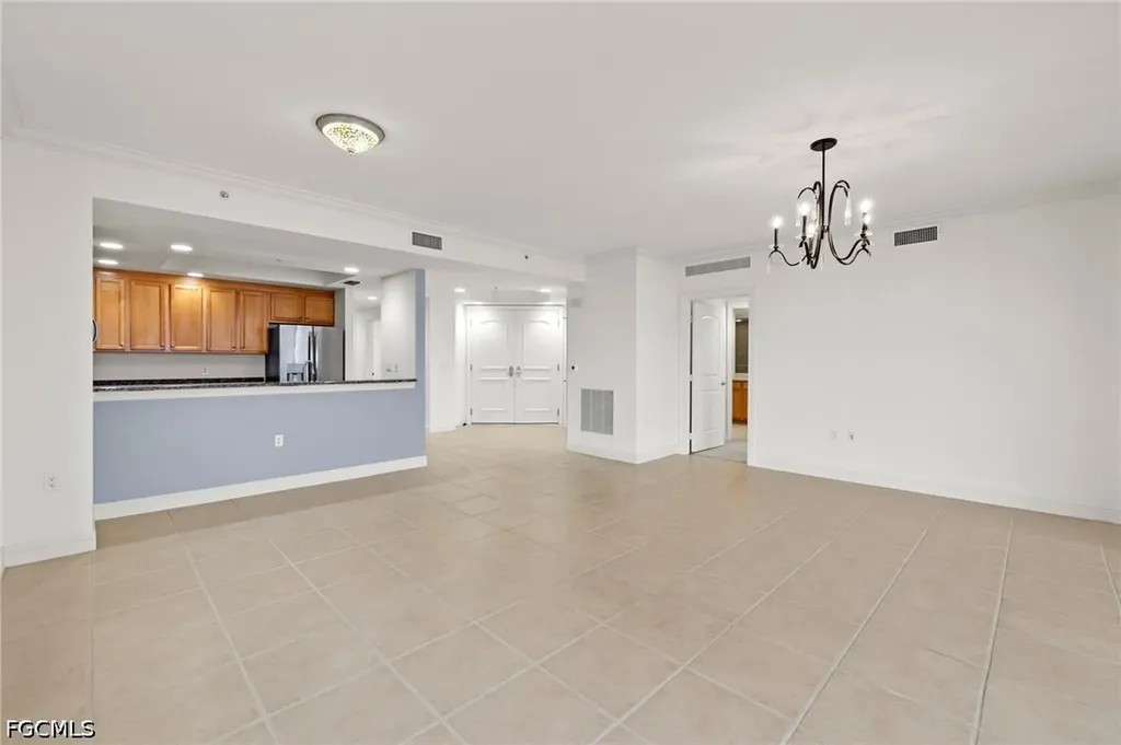 2090 W First Street Fort Myers FL 33901