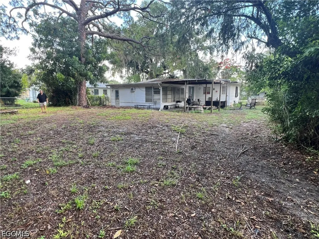 1802 Marilyn Drive North Fort Myers FL 33917