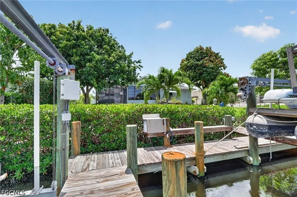 5330 Genesee Parkway Bokeelia FL 33922