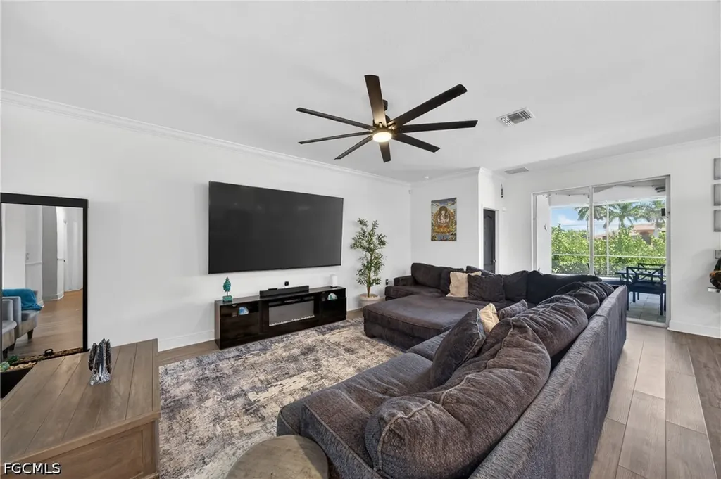 1321 NW 42nd Avenue Cape Coral FL 33993