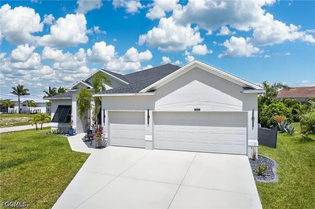 1321 NW 42nd Avenue Cape Coral FL 33993