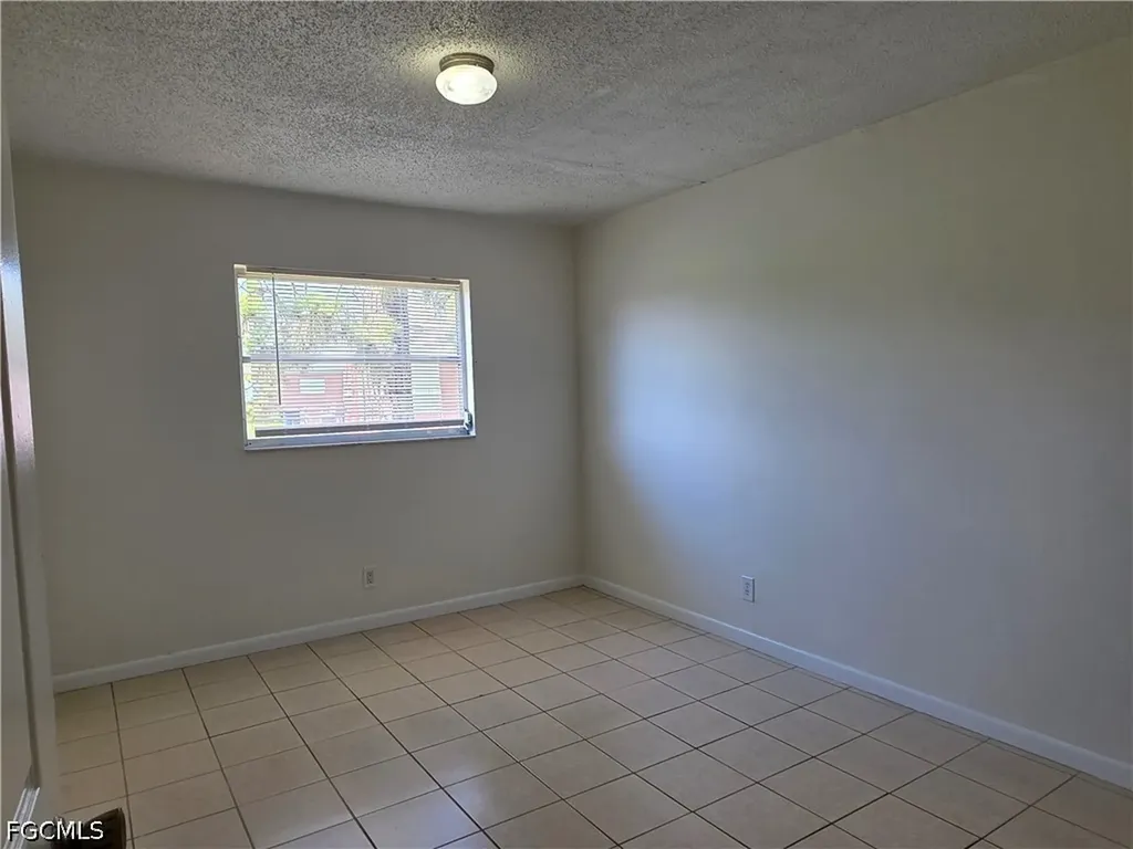 1107 S Loop Boulevard Lehigh Acres FL 33936