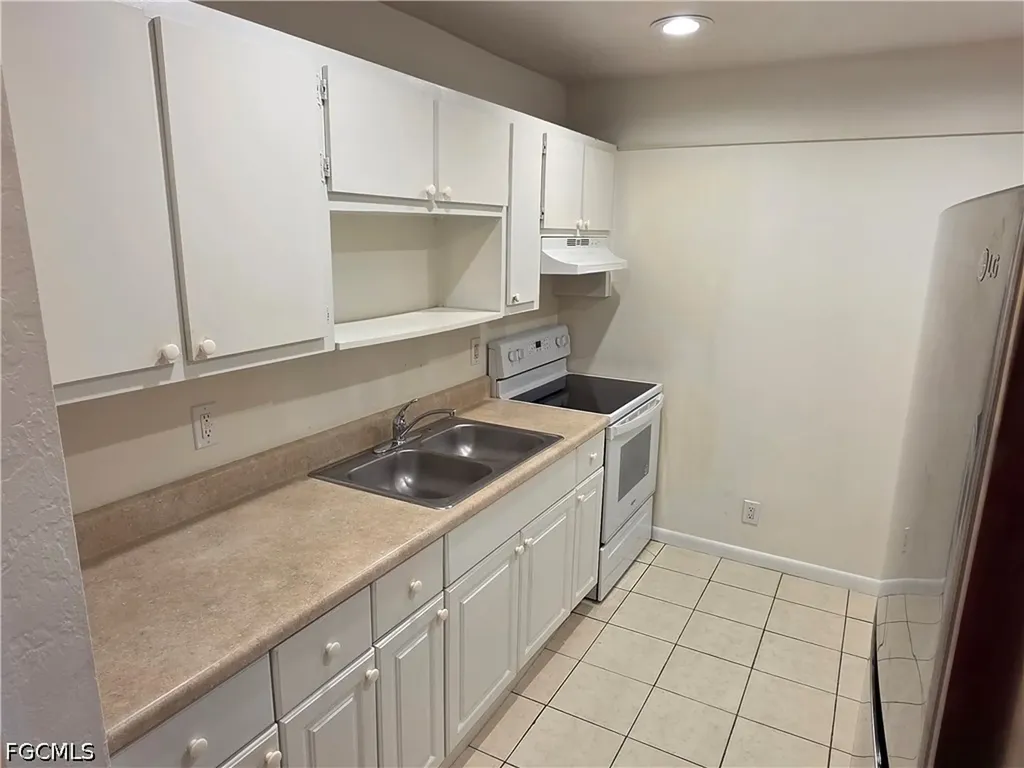 1107 S Loop Boulevard Lehigh Acres FL 33936