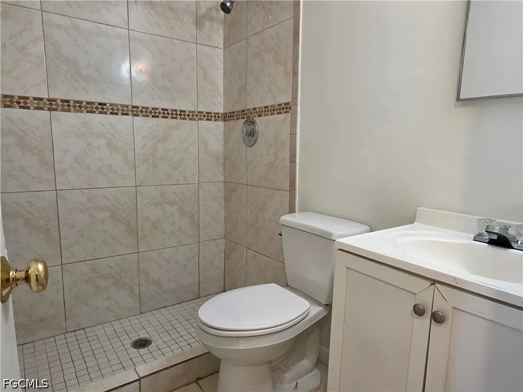 1107 S Loop Boulevard Lehigh Acres FL 33936