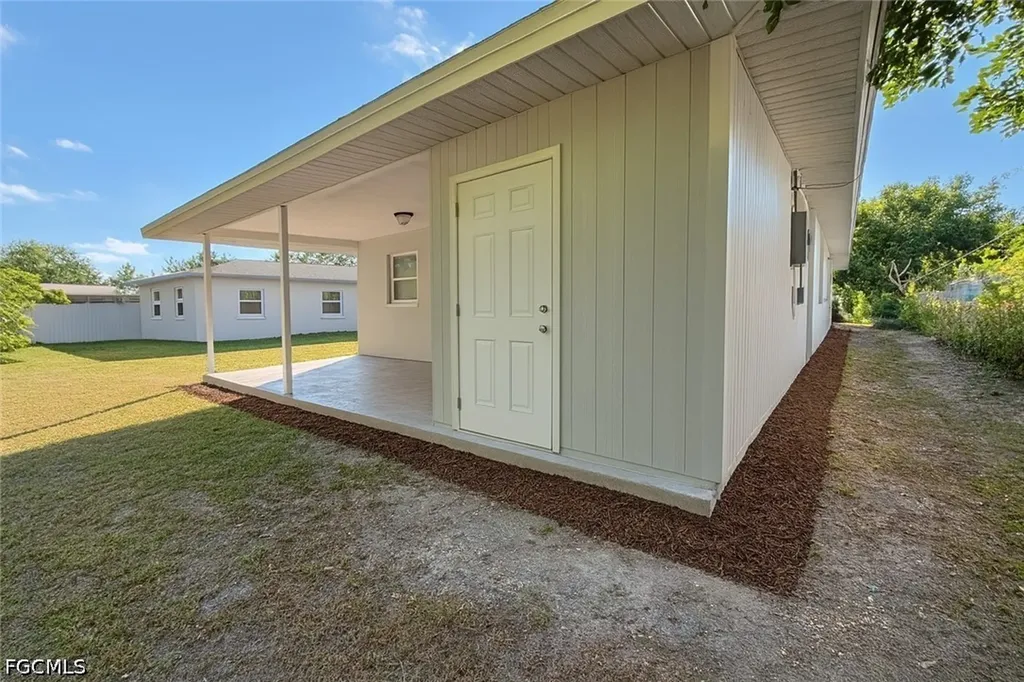5453 11th Avenue Fort Myers FL 33907