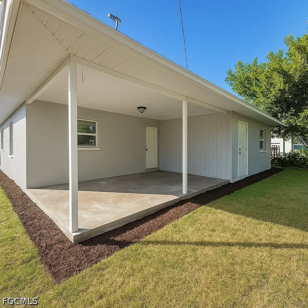 5453 11th Avenue Fort Myers FL 33907