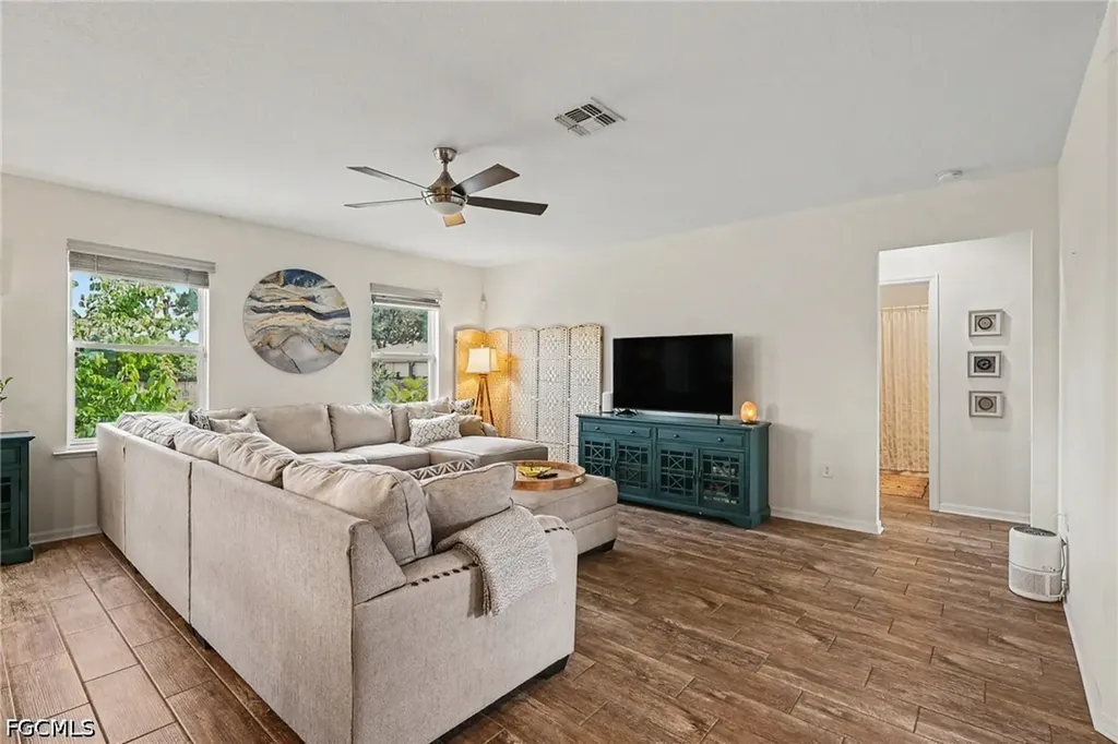 1810 NW 13th Street Cape Coral FL 33993