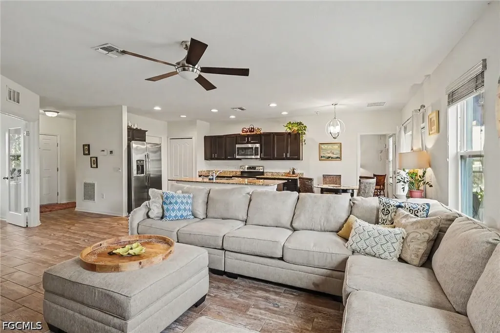 1810 NW 13th Street Cape Coral FL 33993