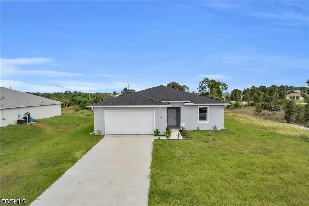 422 NE 20th Terrace Cape Coral FL 33909