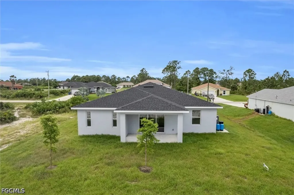 422 NE 20th Terrace Cape Coral FL 33909