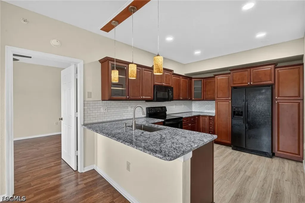 6361 Aragon Way Fort Myers FL 33966
