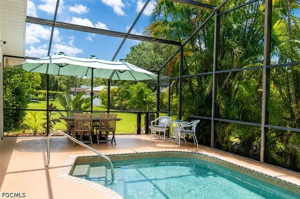 10791 Highland Avenue Fort Myers FL 33966