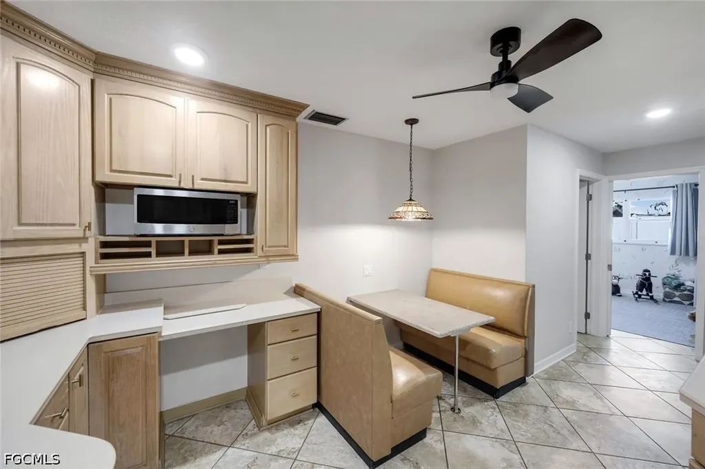 4548 SE 11th Place Cape Coral FL 33904