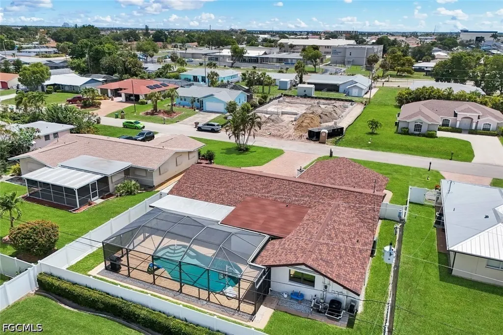 4548 SE 11th Place Cape Coral FL 33904