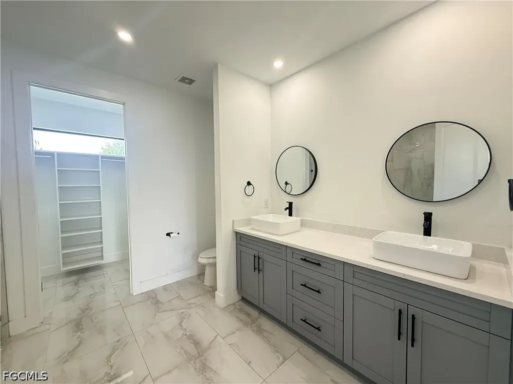 2801 SW 3rd Street Cape Coral FL 33991