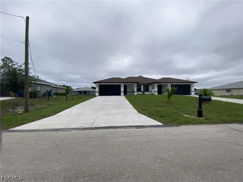 2109-2111 Fairway Drive Lehigh Acres FL 33973