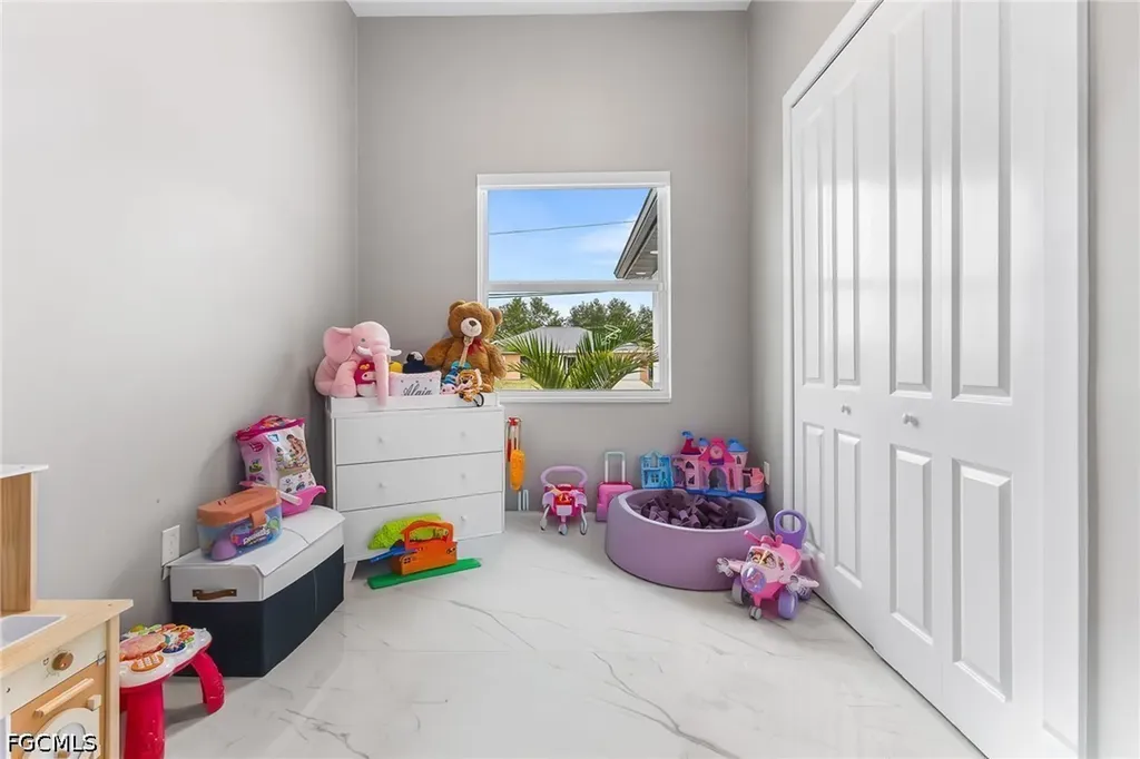 2837 NW 3rd Street Cape Coral FL 33993
