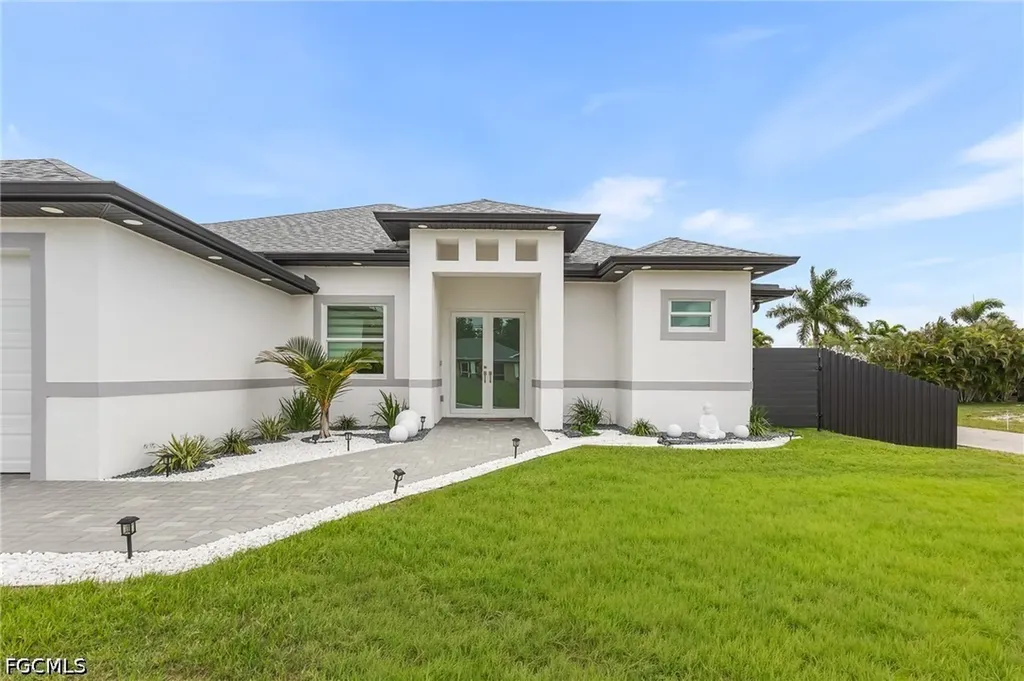 2837 NW 3rd Street Cape Coral FL 33993