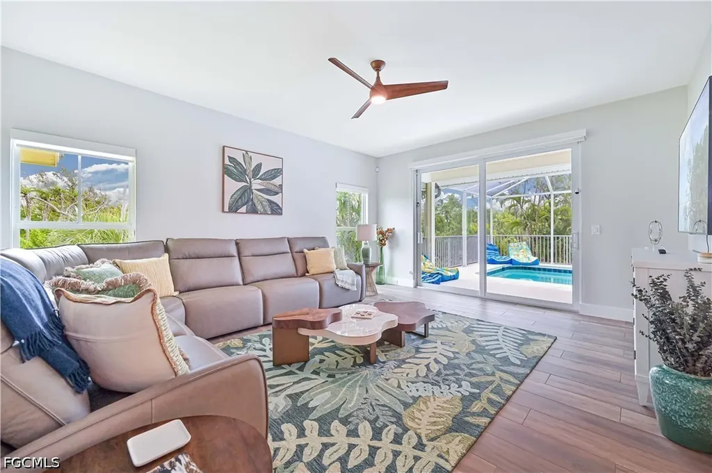 335 Cowry Court Sanibel FL 33957