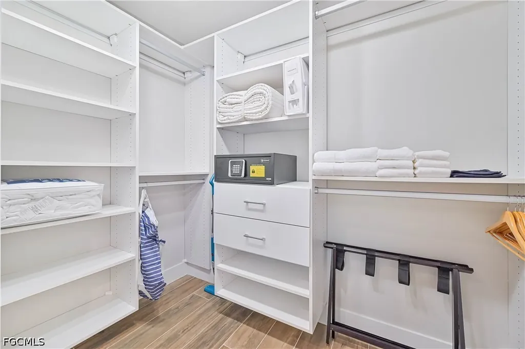 335 Cowry Court Sanibel FL 33957