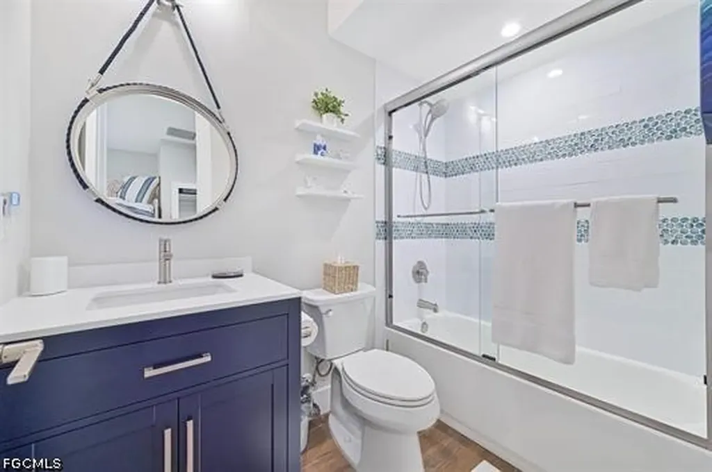 335 Cowry Court Sanibel FL 33957