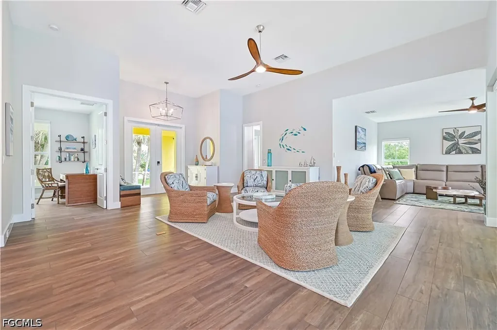 335 Cowry Court Sanibel FL 33957