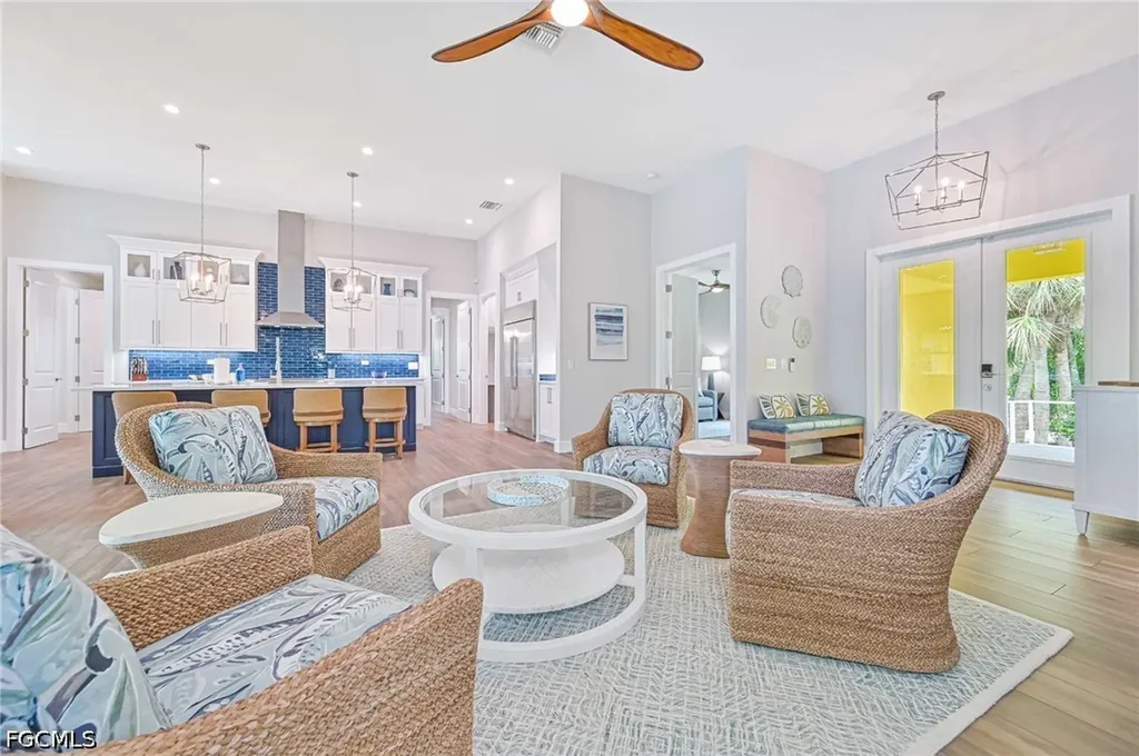 335 Cowry Court Sanibel FL 33957