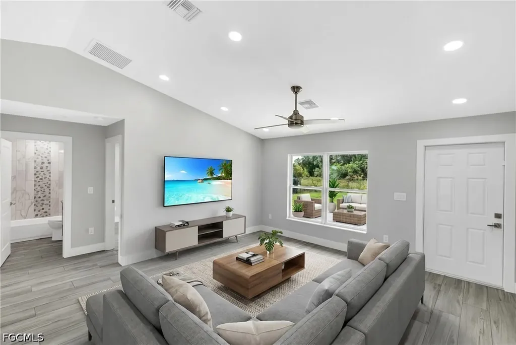 2075 Detroit Drive Labelle FL 33935