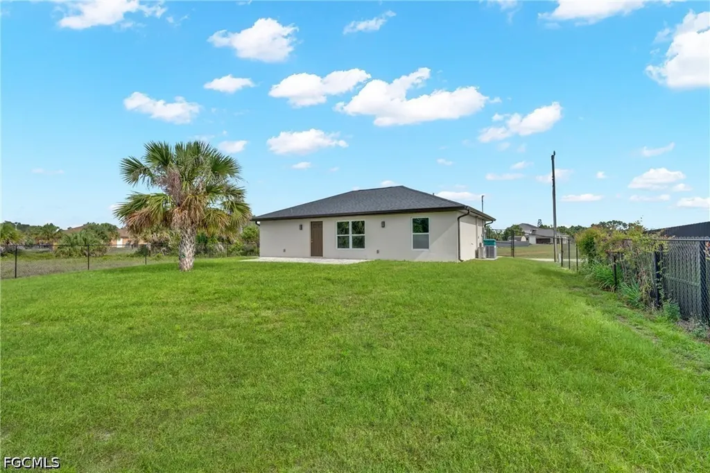 2075 Detroit Drive Labelle FL 33935
