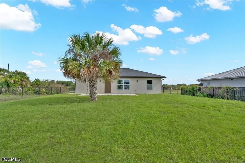 2075 Detroit Drive Labelle FL 33935