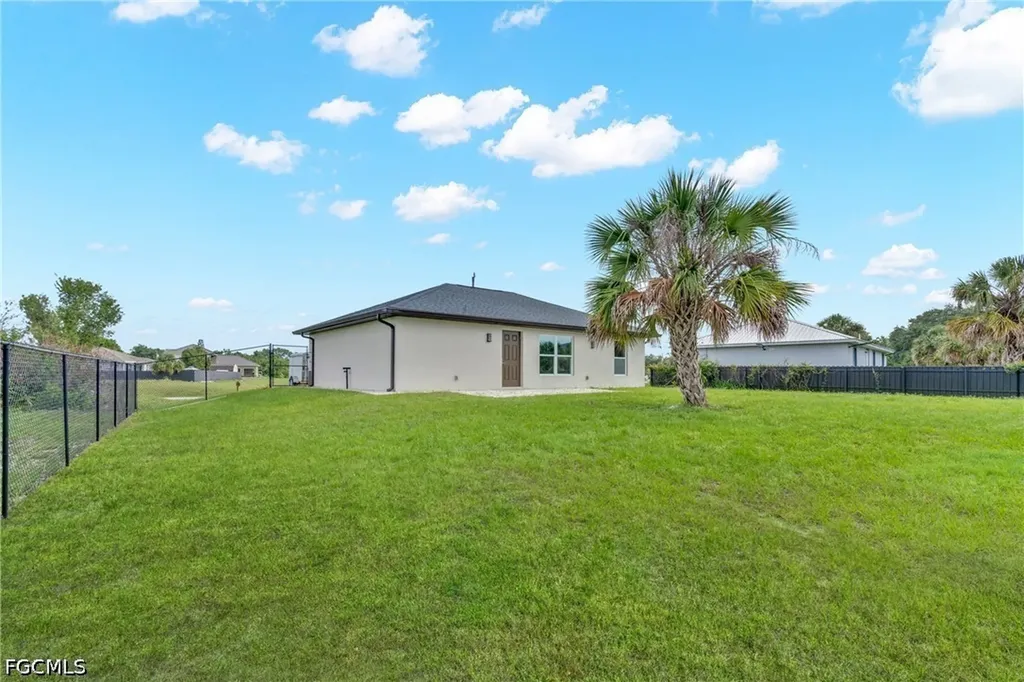 2075 Detroit Drive Labelle FL 33935