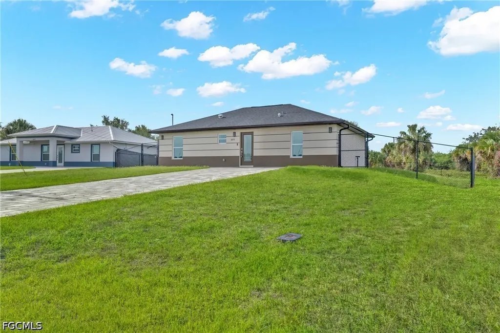 2075 Detroit Drive Labelle FL 33935