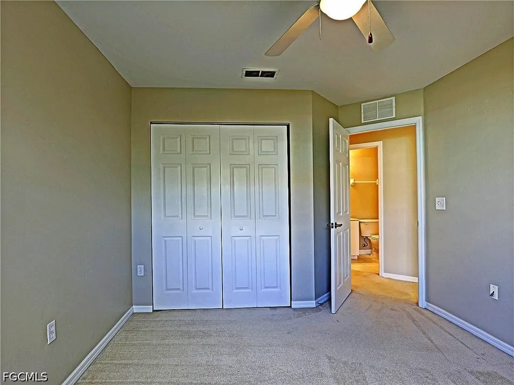 3647 Pine Oak Circle Fort Myers FL 33916
