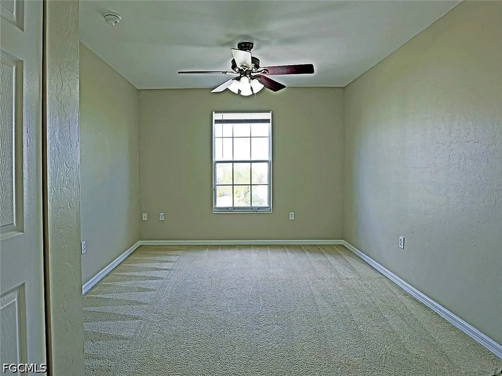 3647 Pine Oak Circle Fort Myers FL 33916