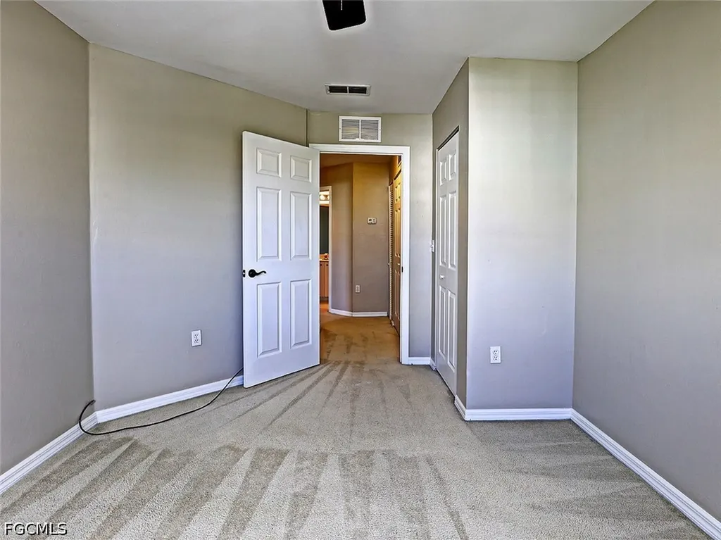 3647 Pine Oak Circle Fort Myers FL 33916